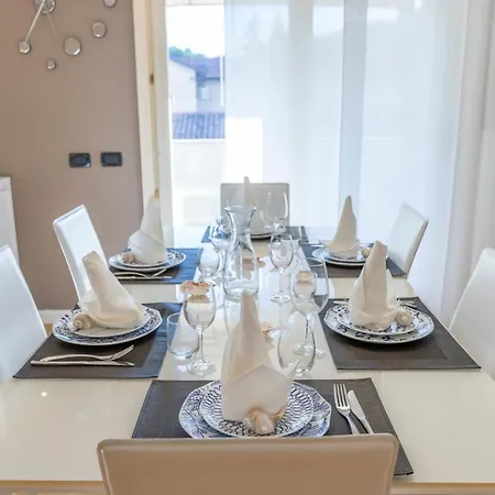 Apartman Teatro Nuovo With Free Parking